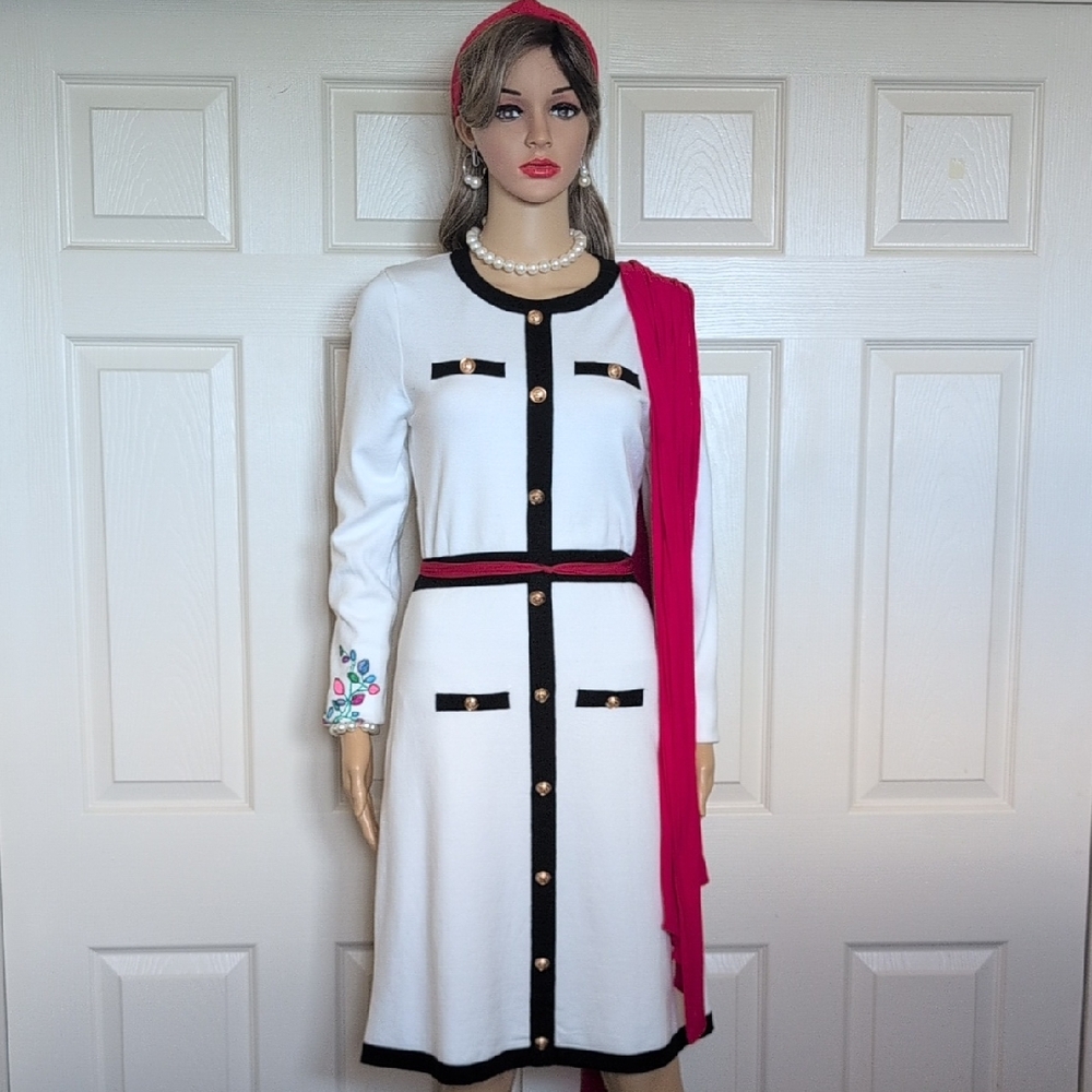 Merokeety knit dress in black and white
